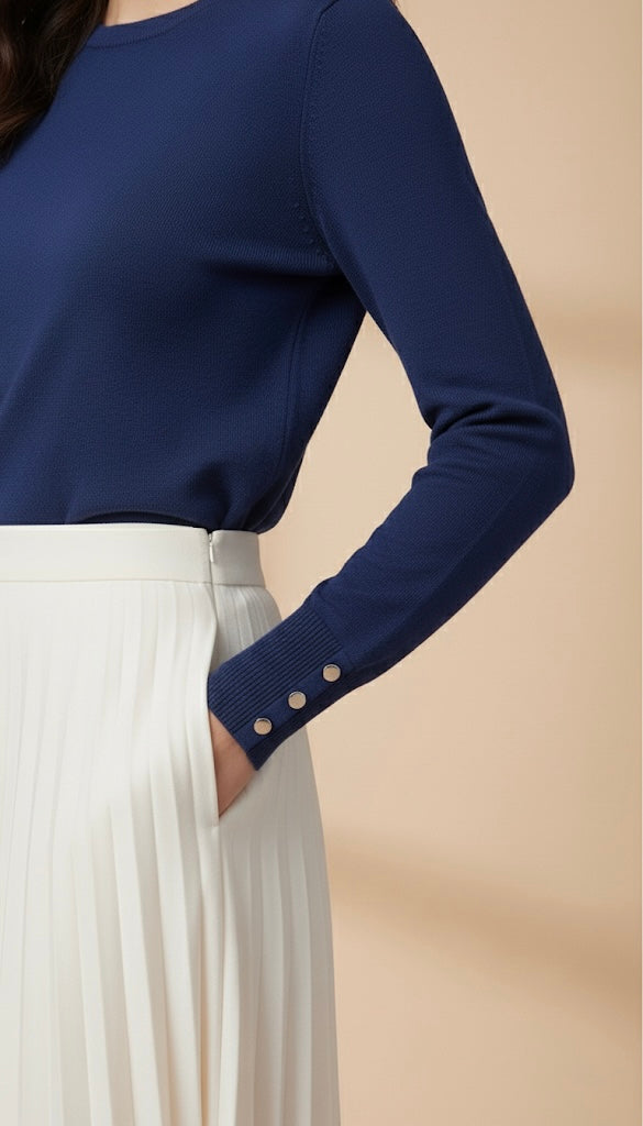 Pull en Maille Fine Col Rond | Détail Boutons aux Poignets